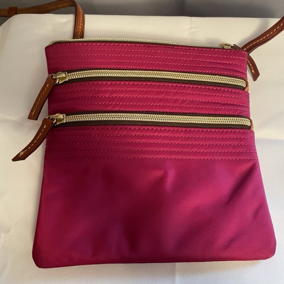 Dooney Bourke Handbag Purse Swingpack Crossbody Fuisha Pink Double Zip Bag - Picture 1 of 11